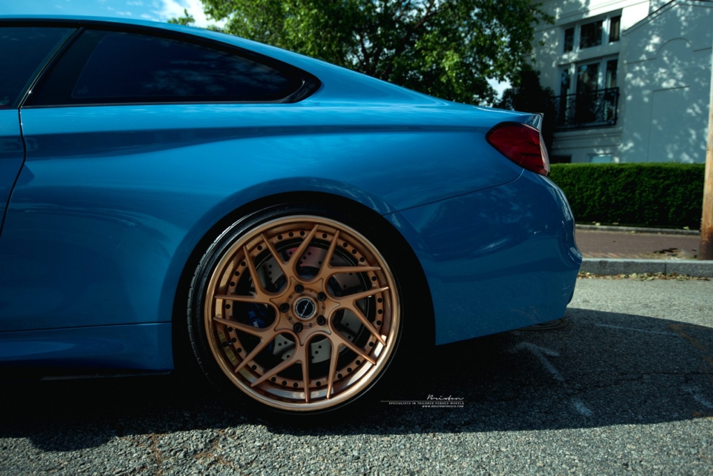 yas-marina-blue-bmw-m4-f82-brixton-forged-cm7-targa-series-forged-concave-wheels-rose-gold-12-1800×1202