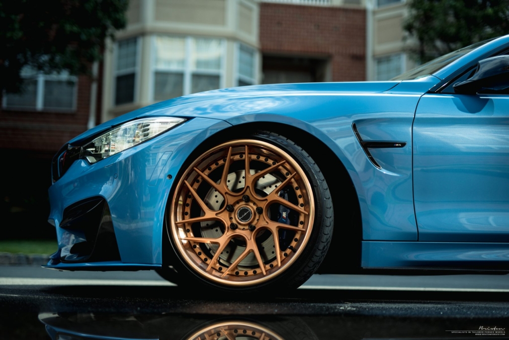 yas-marina-blue-bmw-m4-f82-brixton-forged-cm7-targa-series-forged-concave-wheels-rose-gold-6-1800×1202