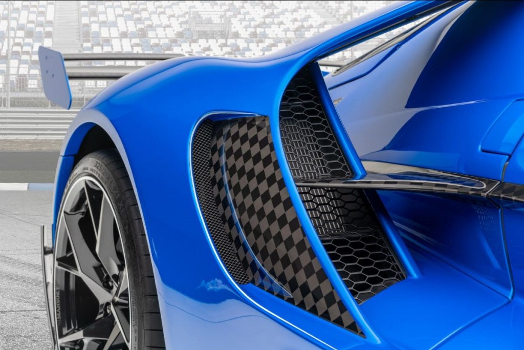 Le Mansory Ford GT-8