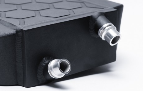 AP_F8x_Intercooler_Blk-3