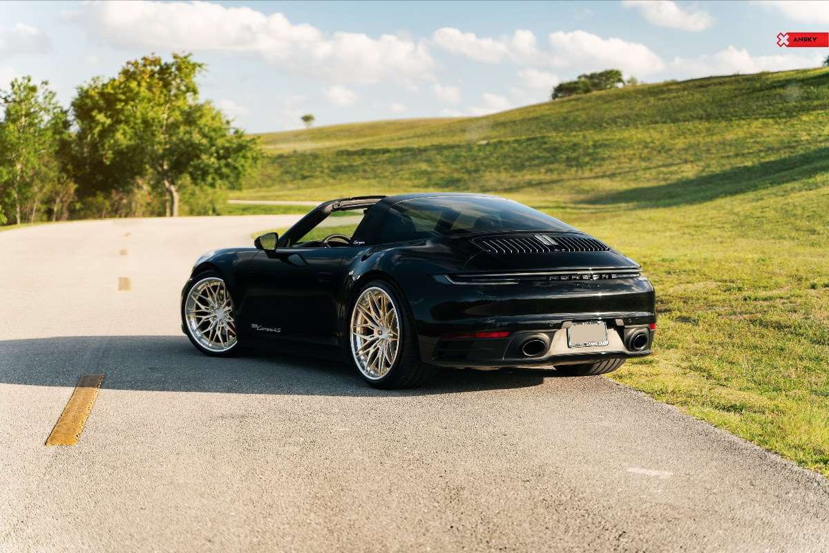 Porsche_992_Carrera_4S_Targa_Anrky_Wheels_X-Series_S3-X1-9