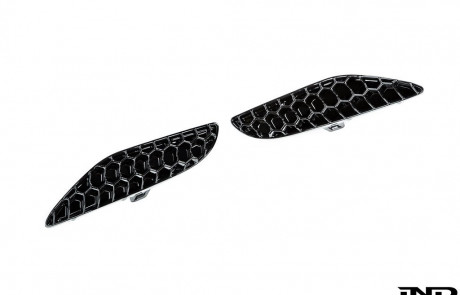 Acexxon_3D_Honeycomb_Rear_Reflector_Set_BMW_ F95_X5M_F96_X6M-5