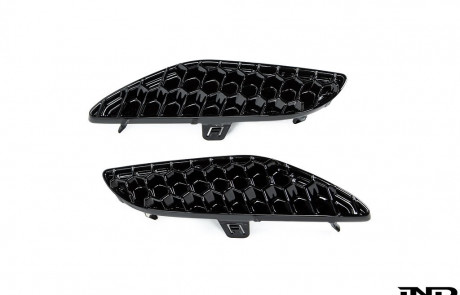 Acexxon_3D_Honeycomb_Rear_Reflector_Set_BMW_ F95_X5M_F96_X6M-6