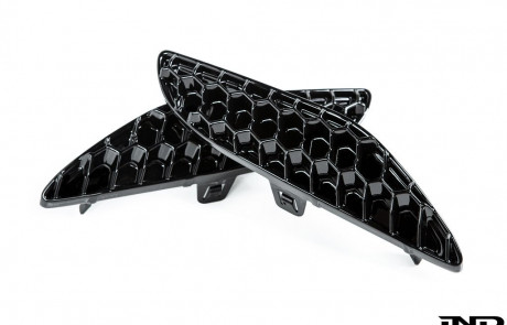 Acexxon_3D_Honeycomb_Rear_Reflector_Set_BMW_ F95_X5M_F96_X6M-9