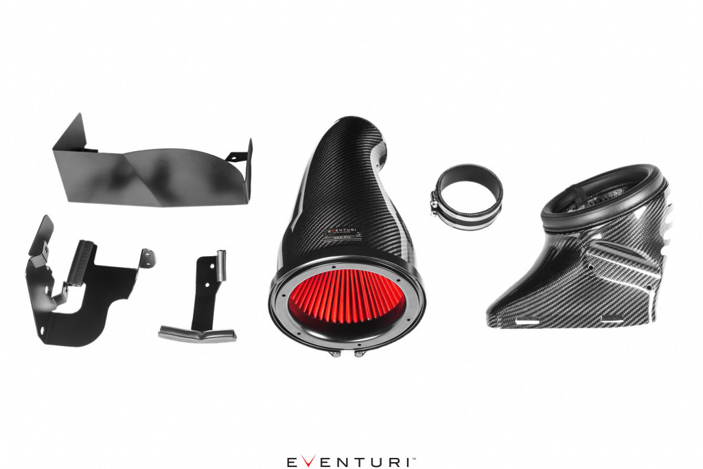 Eventuri_Mercedes-Benz_A45_CLA45_AMG_Carbon_Intake-2
