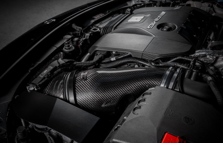 Eventuri_Mercedes-Benz_A45_CLA45_AMG_Carbon_Intake-4
