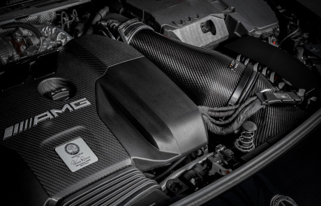 Eventuri_Mercedes-Benz_A45_CLA45_AMG_Carbon_Intake-5