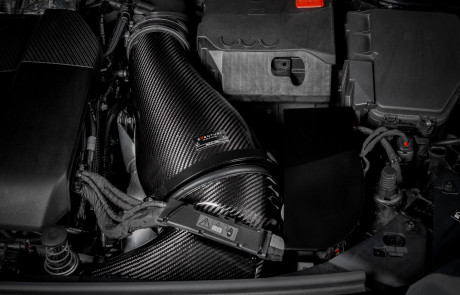 Eventuri_Mercedes-Benz_A45_CLA45_AMG_Carbon_Intake-6