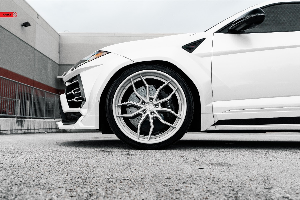 Lamborghini_Urus_Anrky_Wheels_AN31_SeriesTHREE-7